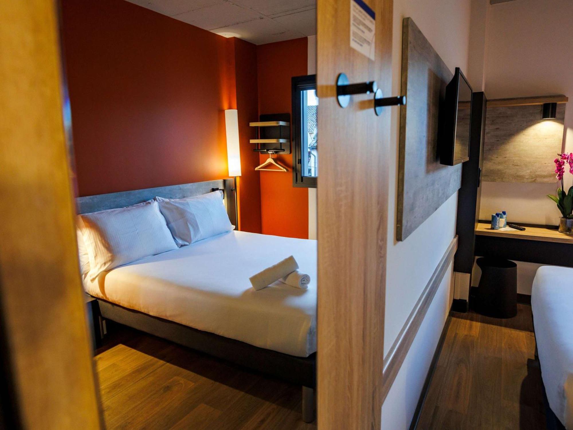 Ibis Budget Logrono Centro מראה חיצוני תמונה